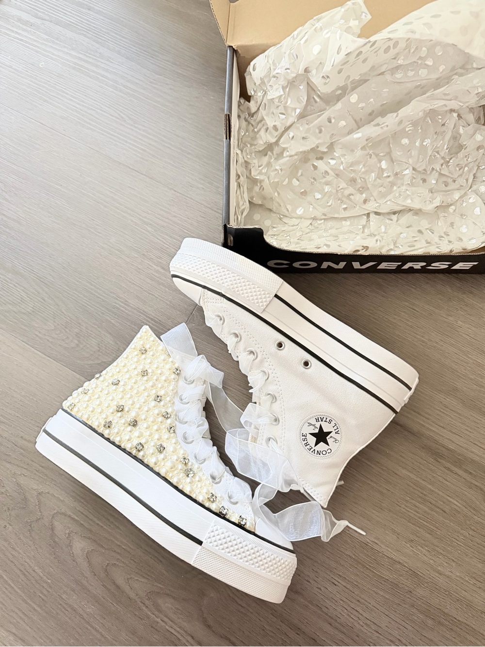 Pearl-Embellished women’s High-Top bridal platform Converse handmade